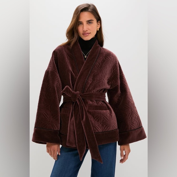 Tuckernuck Jackets & Blazers - Tuckernuck Chocolate Quilted Velvet Simone Wrap Jacket – Size Small